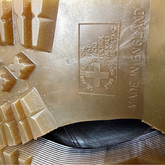 Vintage Dr. Martens Black Leather Lace Up Platform Pulley Shoes Made in England - Picture 12 of 12